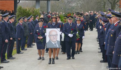 Posljednji-ispracaj-Damira-uz-vatrogasni-esalon-i-mnogobrojne-prijatelje