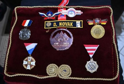 Dio-mnogobrojnih-medalja-ostalo-je-kao-sjecanje-na-velikog-nam-prijatelja-Damira